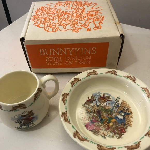 **SOLD**Royal Doulton BunnyKins Set with original box - Picture 1 of 4